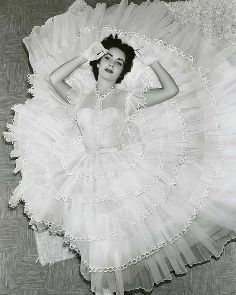 Elizabeth Taylor, Fathers Little Dividend, 1951