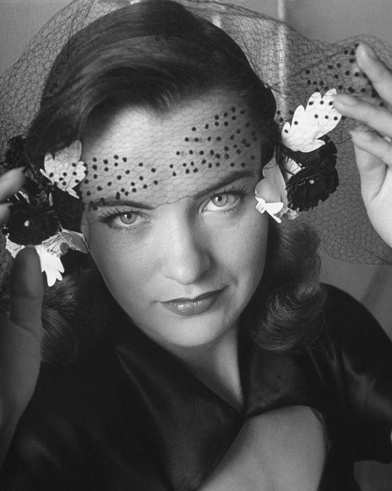 Ella Raines, Life magazine, 1944