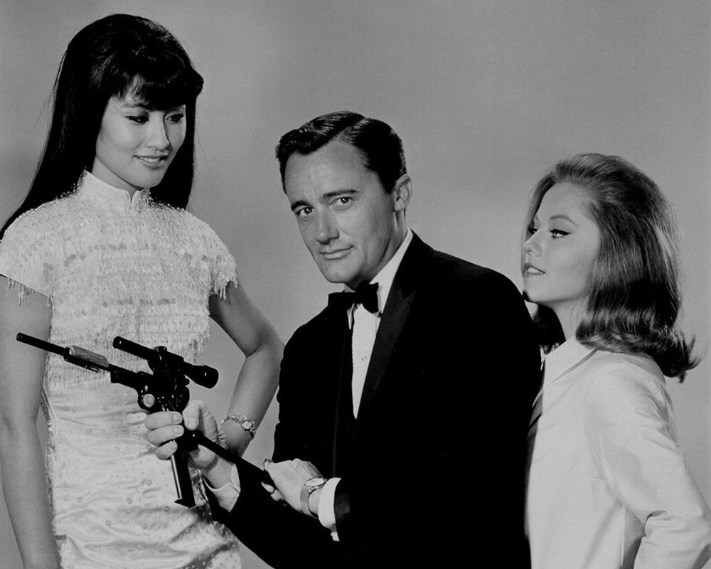 Grace Lee, Robert Vaughn, and May Heatherly, 1964