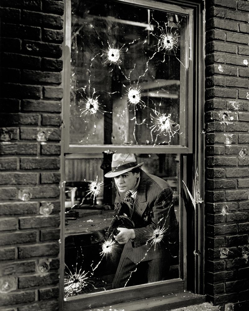 Paul Muni inÂ Scarface, 1932