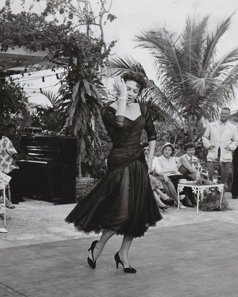 Yvonne de Carlo, 1956