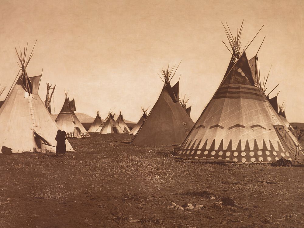 Painted Lodges - Piegan 1900