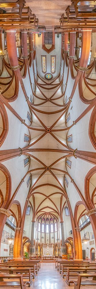 Vertical Churches, Basilica di San Francesco, Basilica of Saint Francis in Bologna, Italy