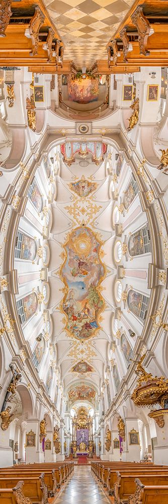 Vertical Churches, St. Peters Church in Munich, Germany