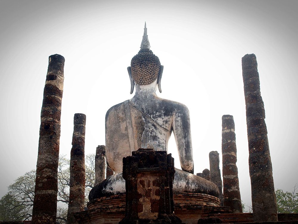 Buddha Statue with Columns