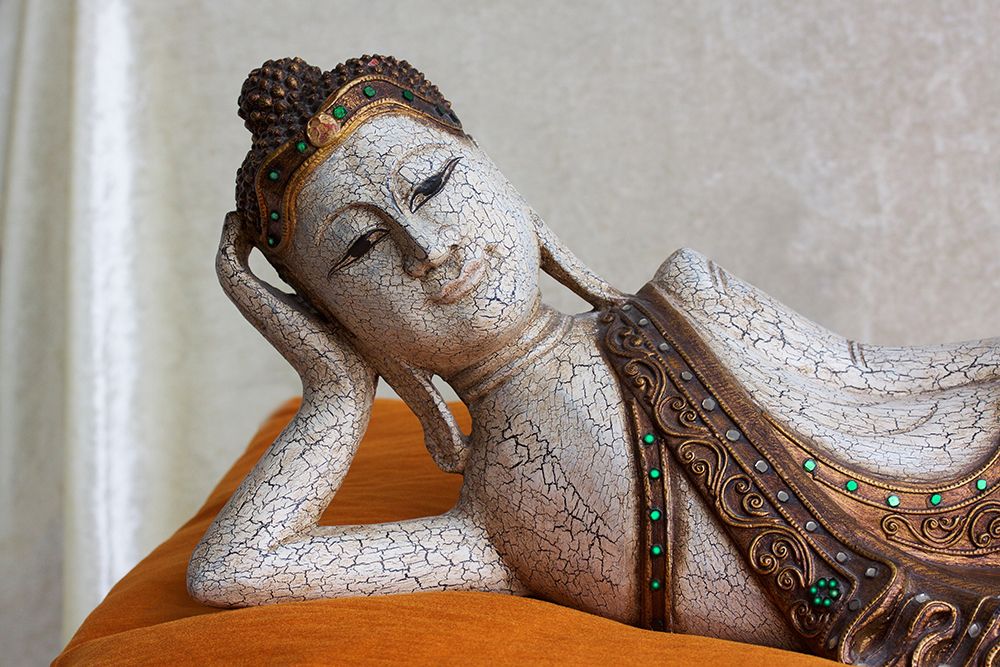 Reclining Buddha Statue