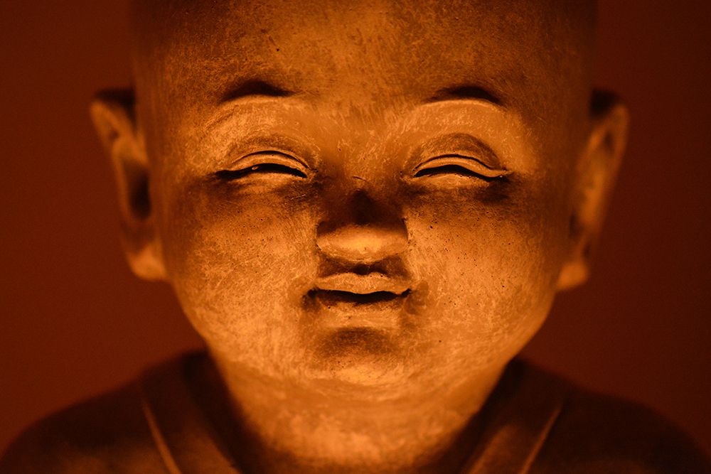 Smiling Buddha Statue