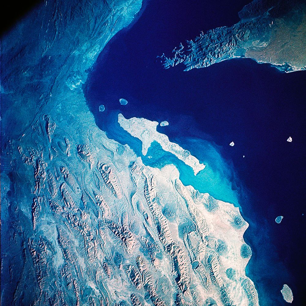 Iran - Trucial Coast - Oman - Zagros Mountains - and Qishm Island