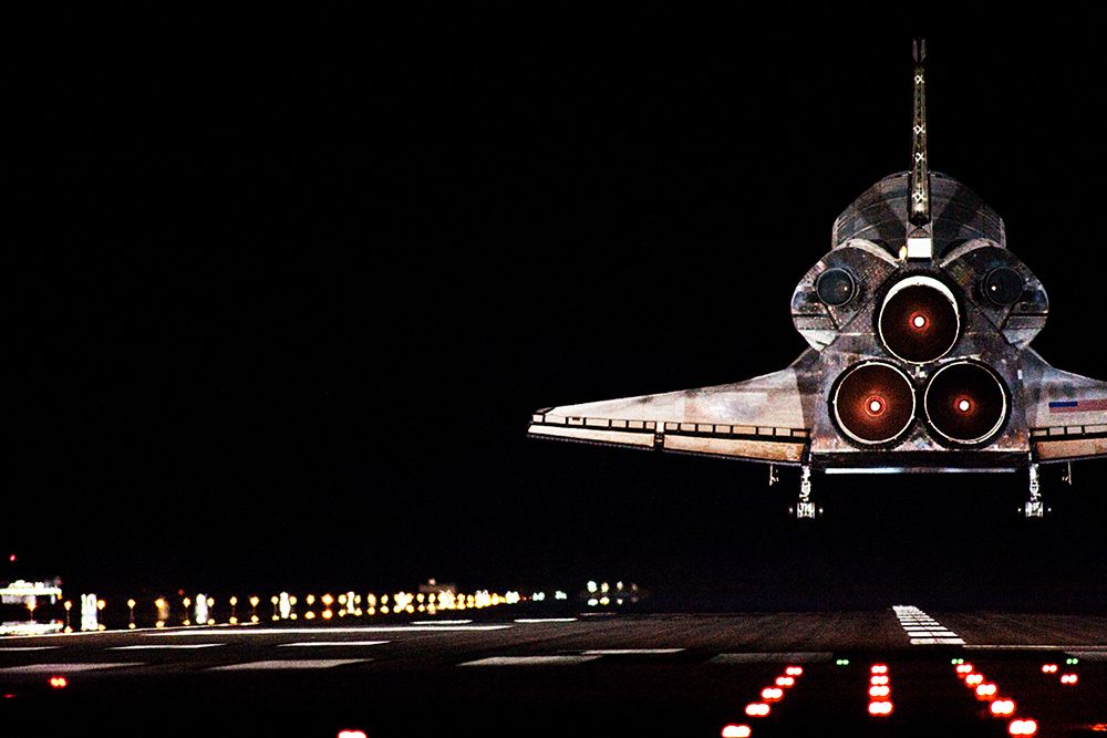 Space shuttle Endeavour lands at NASAs Kennedy Space Center in Florida