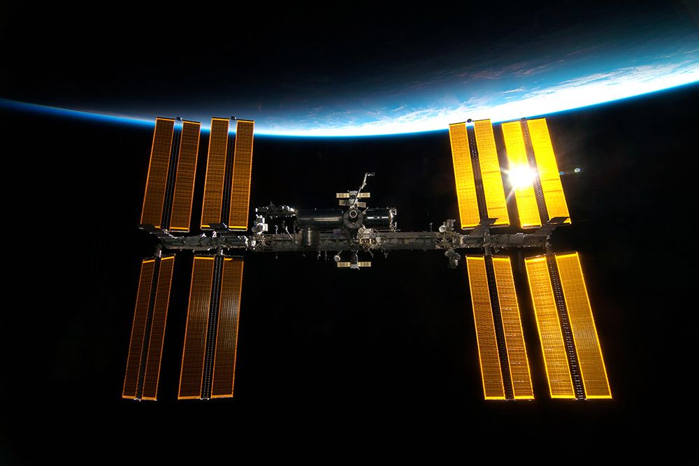 The International Space Station backdropped by Earthâs Horizon