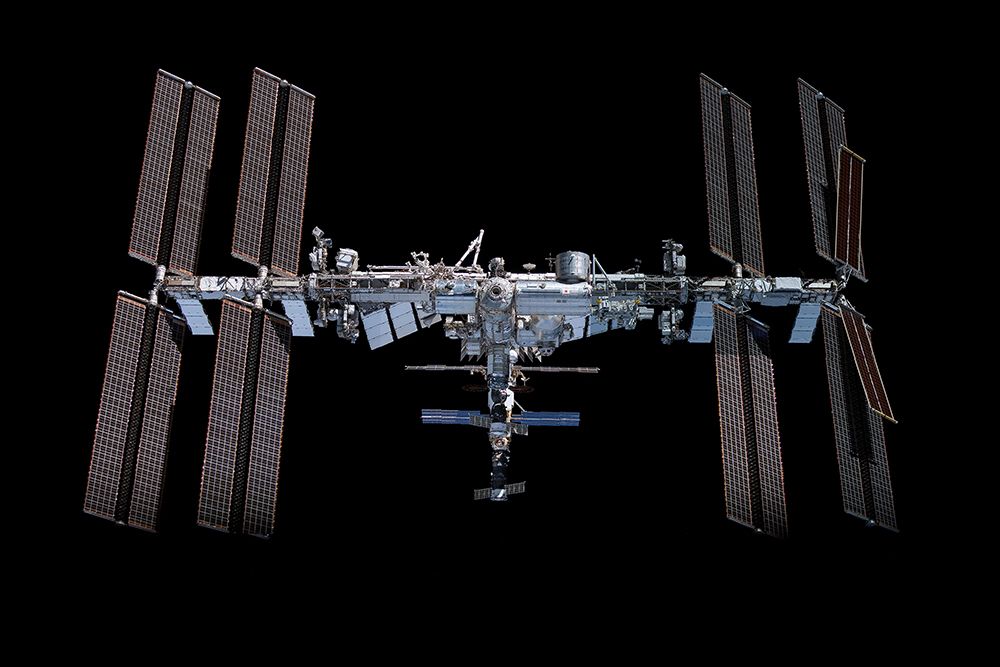 The ISS pictured from the SpaceX Crew Dragon Endeavour 2021