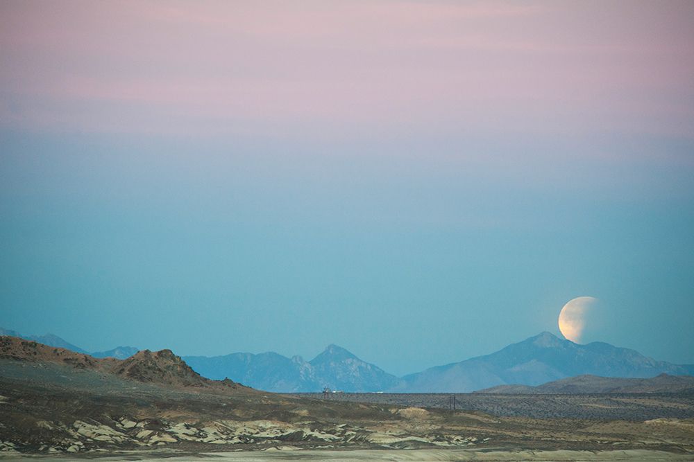 The Super Blue Blood Moon Eclipse from Californias Trona Pinnacles