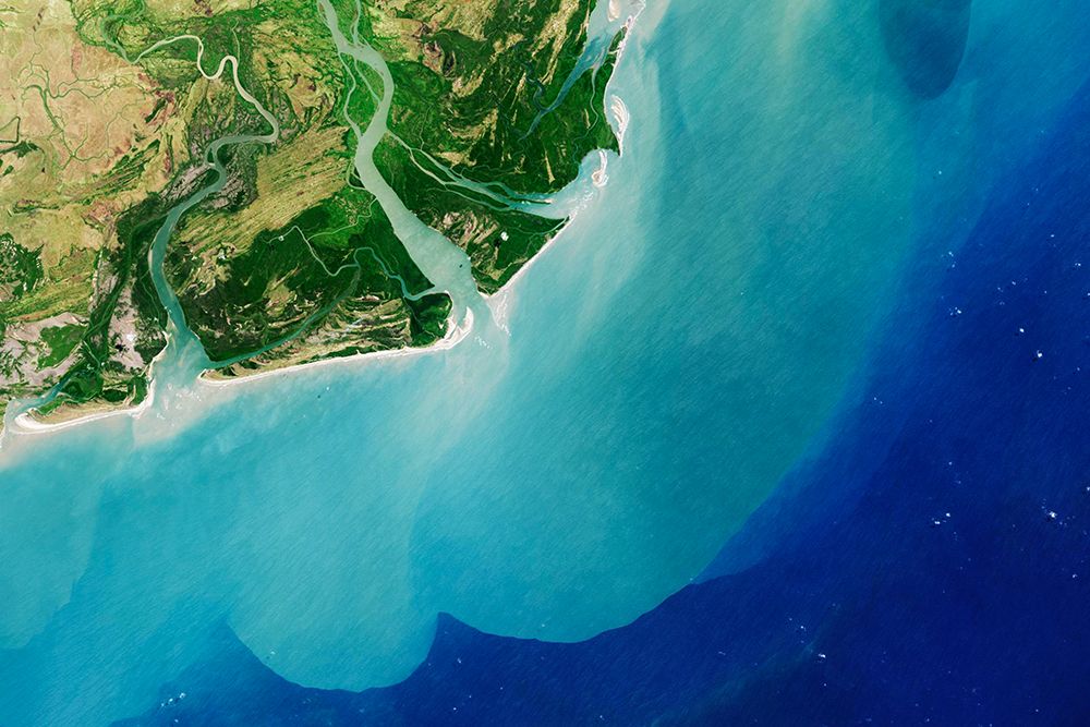 The Zambezi - the fourth largest river in Africa from Space