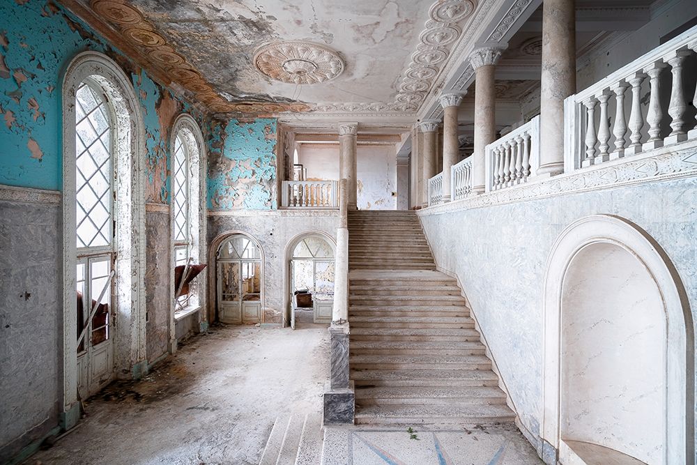 Massive Staircase