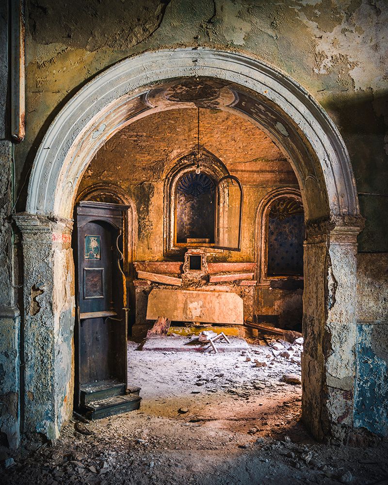 Hidden Behind the Arch