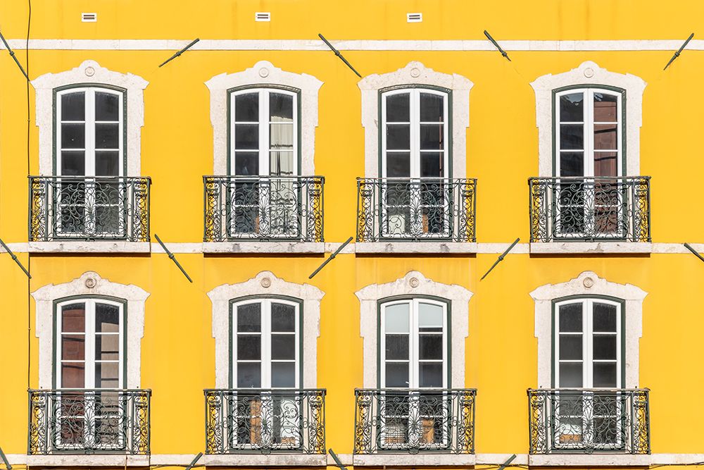 Lisbon Yellow Hotel