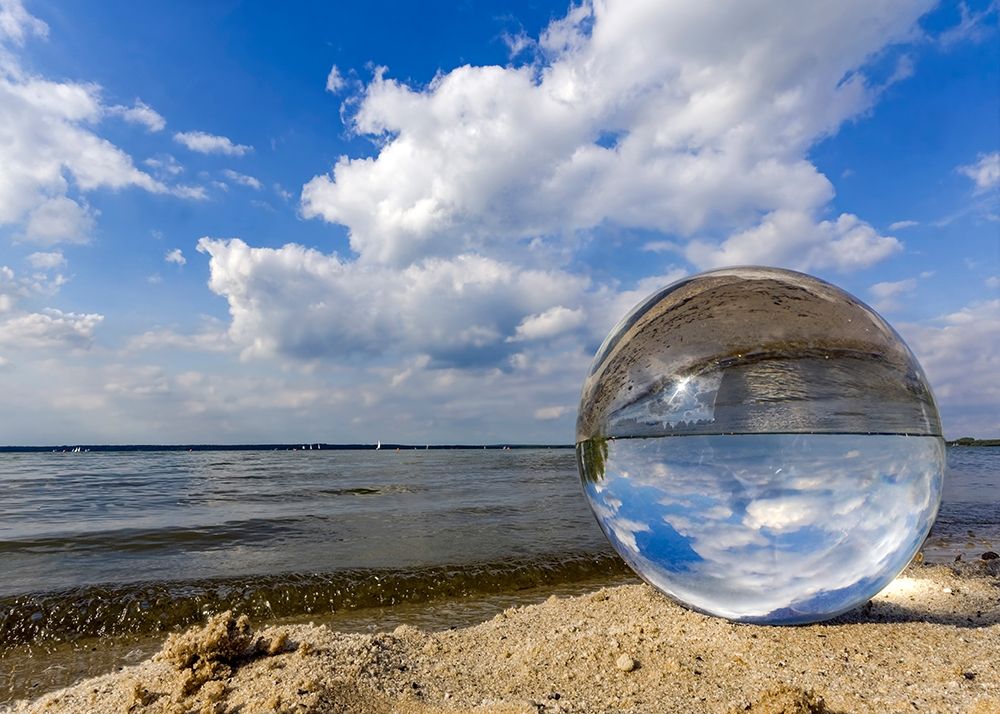 Kugelwelt am Strand